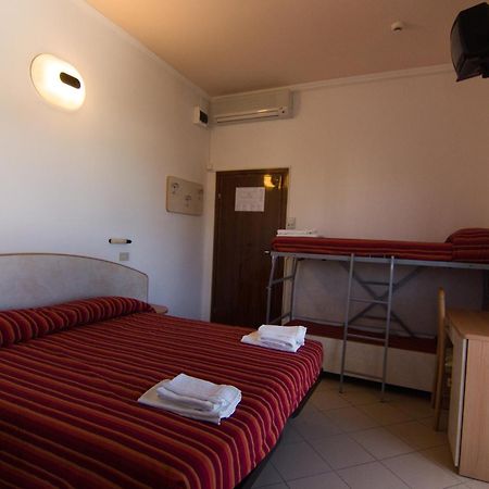 Hotel Beverly Rimini Rum bild